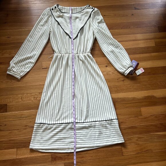 Vintage Cream Long-Sleeve Striped Dress With Black-Trimmed Collar - Picture 9 of 15